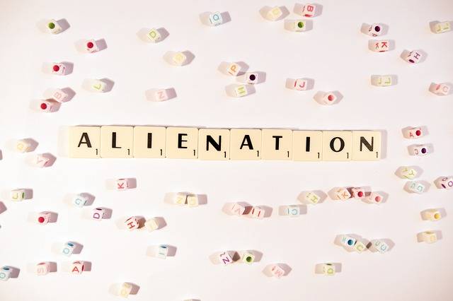 17 primäre Entfremdungsstrategien